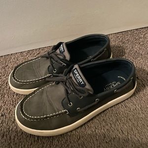 Sperry cruise boat boys size 6M with memory foam